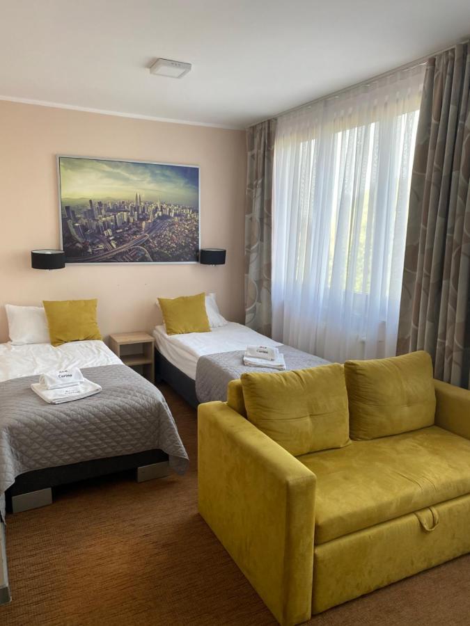 טצ'ב Carina Hotel מראה חיצוני תמונה