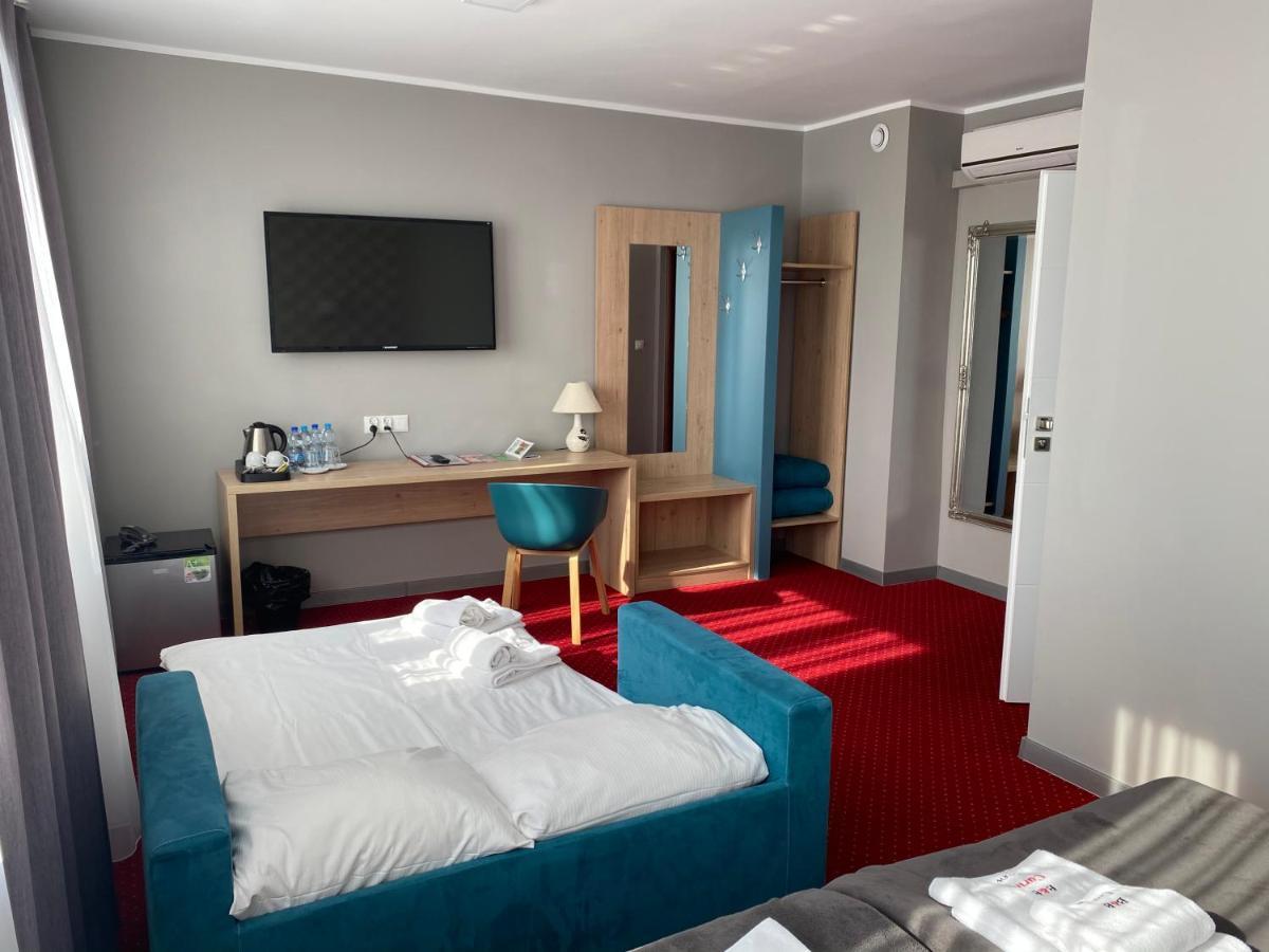 טצ'ב Carina Hotel מראה חיצוני תמונה