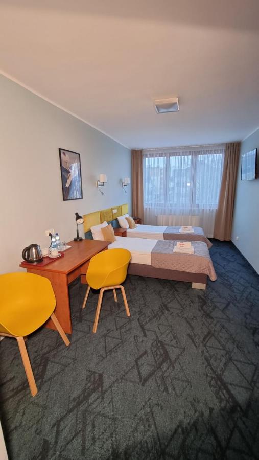 טצ'ב Carina Hotel מראה חיצוני תמונה