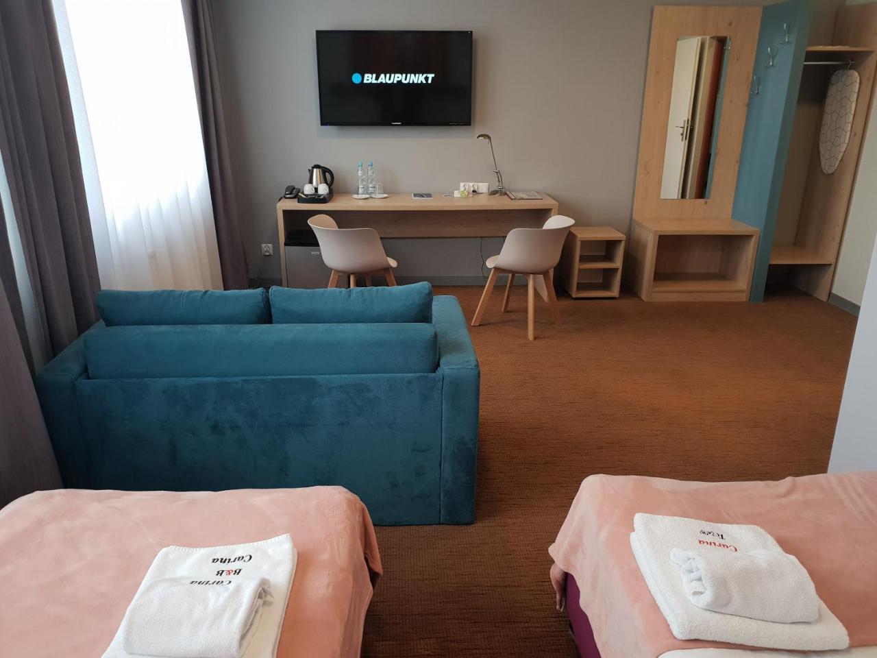 טצ'ב Carina Hotel מראה חיצוני תמונה